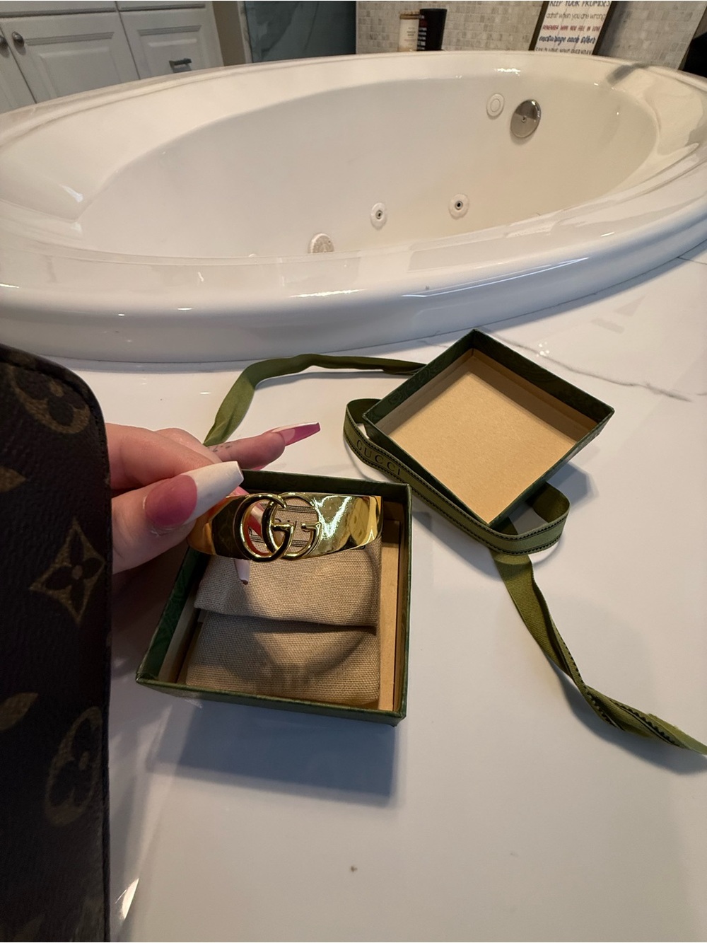 Gucci Shiny Gold Double G Open Cuff Bracelet - Picture 1 of 6